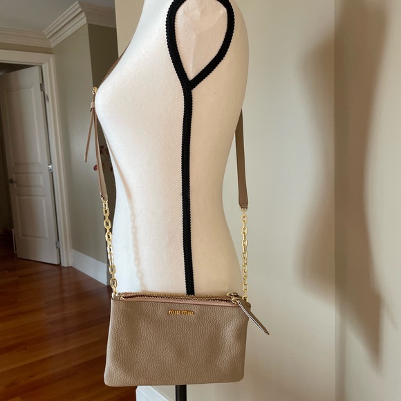 Authentic Miu Miu cross body - Picture 7 of 15